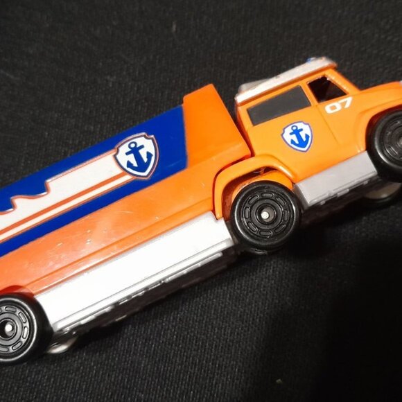 Paw Patrol Zuma Truck - Picture 1 of 3